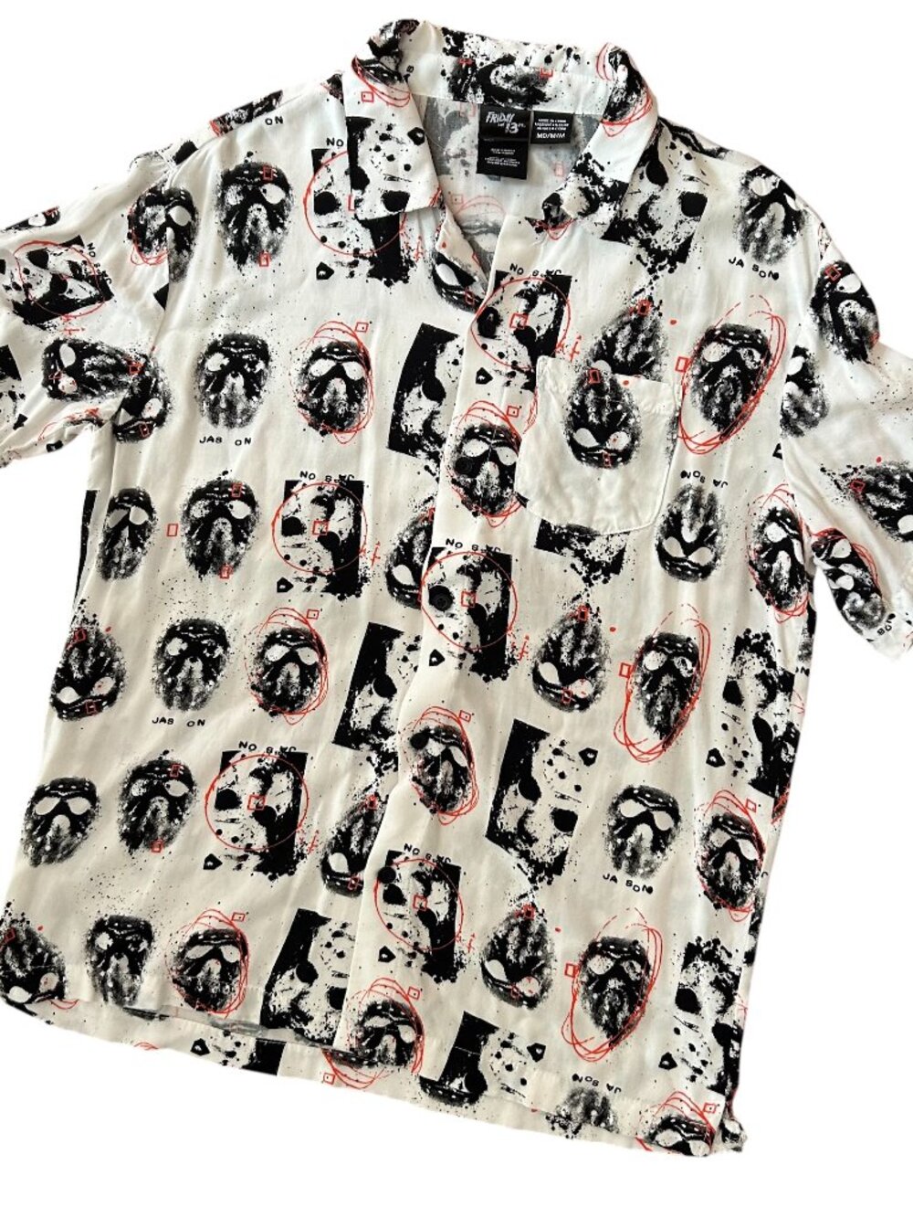 Friday the 13th Jason Voorhees Men's Short-Sleeve Button-Up Shirt Size Medium